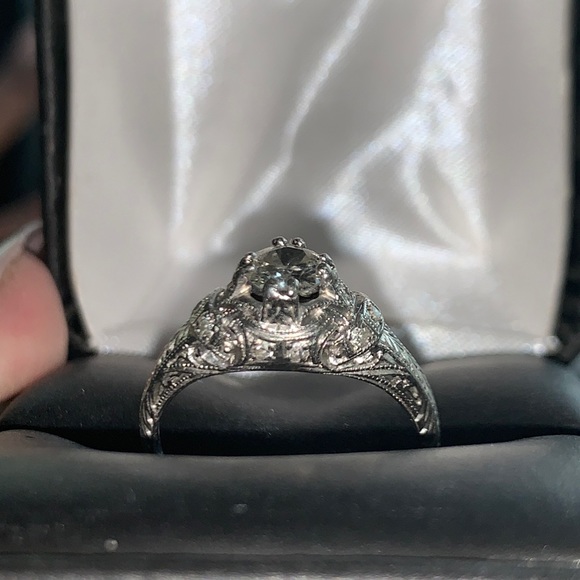 Vintage Diamond Platinum Engagement Ring - Picture 5 of 7